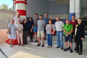 Bildunterschrift 1:SPD-Fraktion besucht das Lindenaubad.
